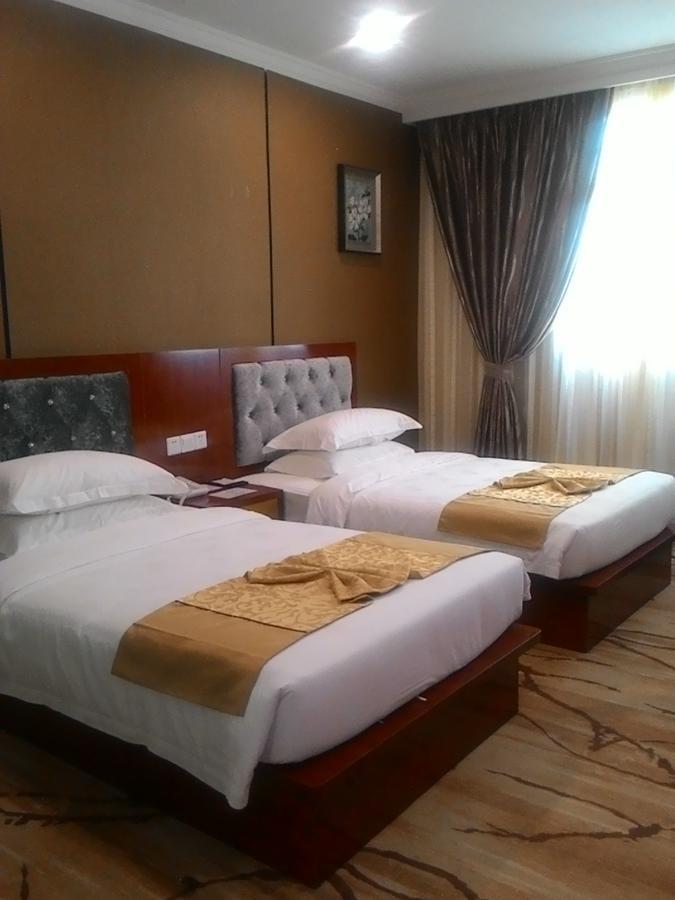 Apollo Hotel Yangon Ngoại thất bức ảnh